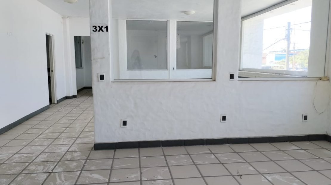 Oficina en Av. Las Palmas6