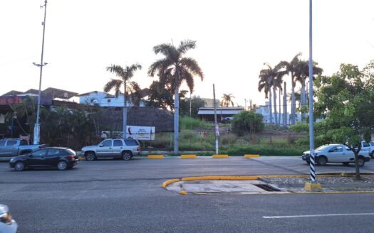 Terreno en renta para franquicias en Av. Melchor Ocampo