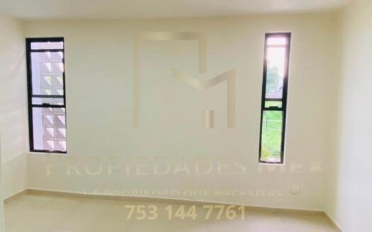 Casa en venta en Col. Flor de Abril, Lázaro Cárdenas – 2 recámaras